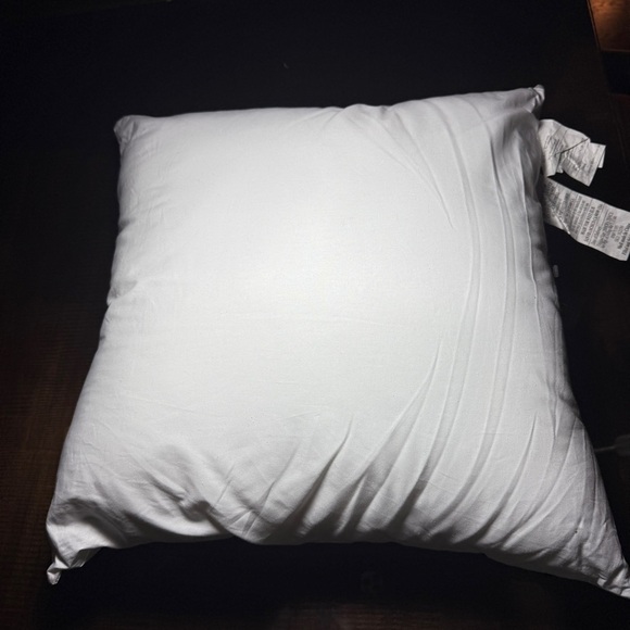 West Elm Pillow Insert Form White Decorative Pillow 20”x20” NWT Cotton USA Made - Picture 1 of 5